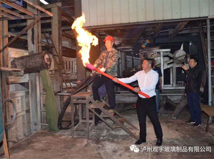 一竞技玻璃一车间点火仪式隆重举行